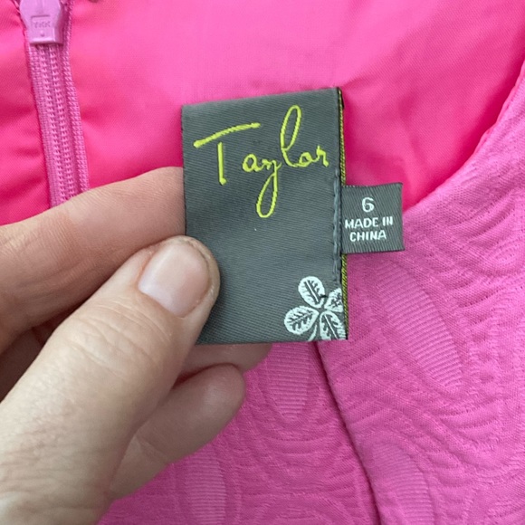 Taylor brand barbiecore pink fitted structured sleeveless Spring mini dress, 6 - Picture 6 of 9